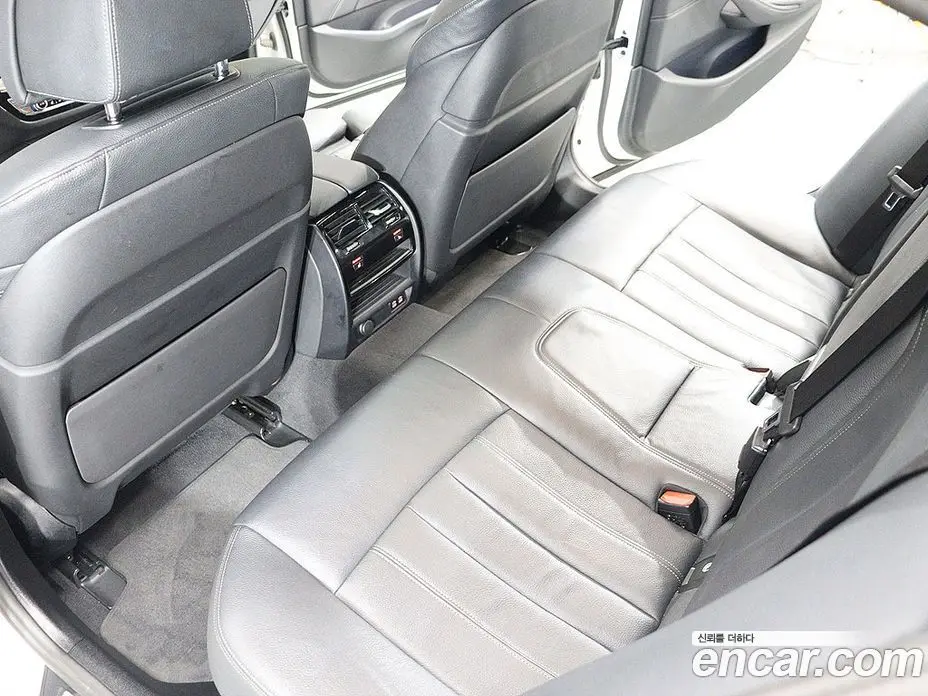BMW 5 серия 2023 2.0 автомат (гидро), фото 15 BMW 5 серия 2023 2.0 автомат (гидро), фото 15