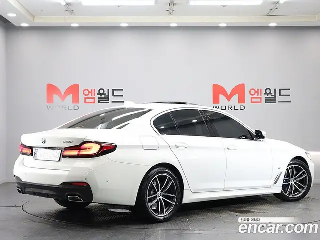 BMW 5 серия 2023 2.0 автомат (гидро), миниатюра 4 BMW 5 серия 2023 2.0 автомат (гидро), миниатюра 4