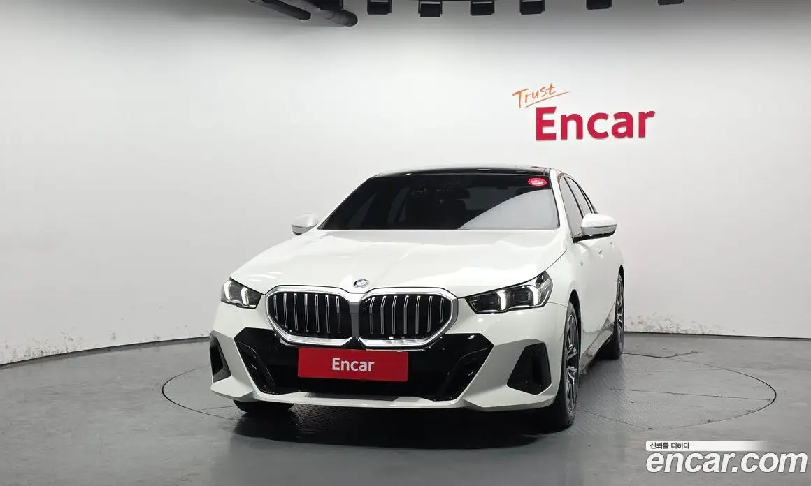 BMW 5 серия 2025 2.0 автомат (гидро), фото 3 BMW 5 серия 2025 2.0 автомат (гидро), фото 3