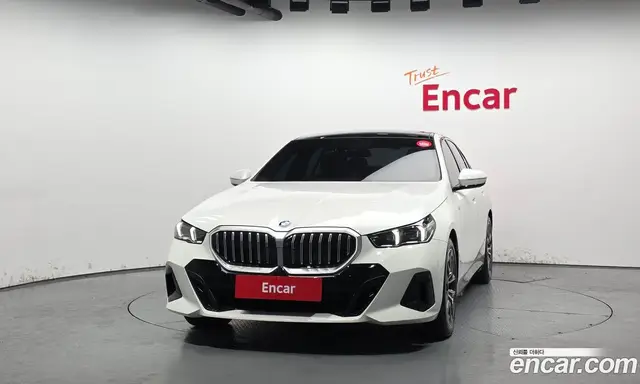 BMW 5 серия 2025 2.0 автомат (гидро), миниатюра 3 BMW 5 серия 2025 2.0 автомат (гидро), миниатюра 3