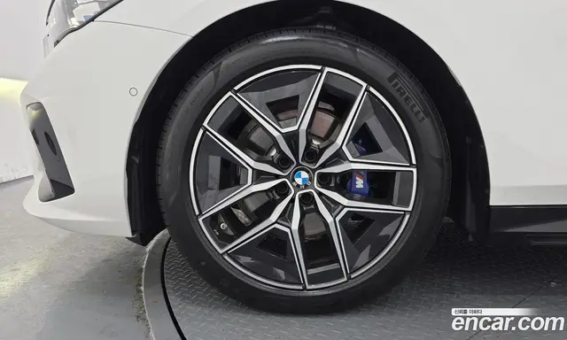 BMW 5 серия 2025 2.0 автомат (гидро), миниатюра 5 BMW 5 серия 2025 2.0 автомат (гидро), миниатюра 5
