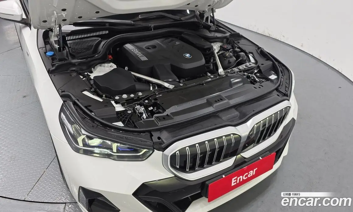 BMW 5 серия 2025 2.0 автомат (гидро), фото 6 BMW 5 серия 2025 2.0 автомат (гидро), фото 6
