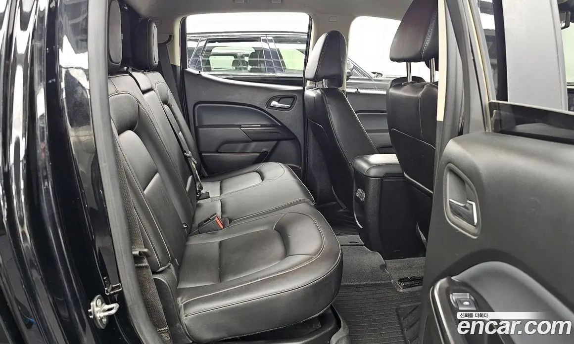 Chevrolet Colorado 2022 3.6 автомат (гидро), фото 12