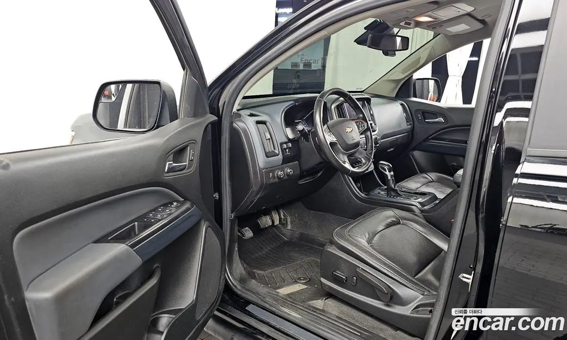 Chevrolet Colorado 2022 3.6 автомат (гидро), фото 10