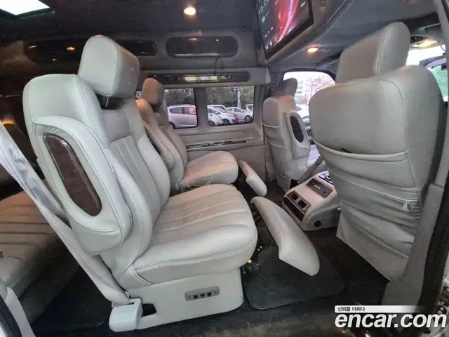 Chevrolet Express Van 2015 6.0 автомат (гидро), миниатюра 12