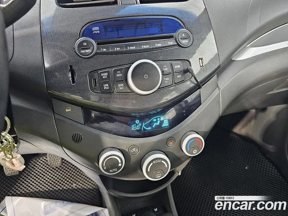 Chevrolet Spark 2011 1.0 механика, фото 14