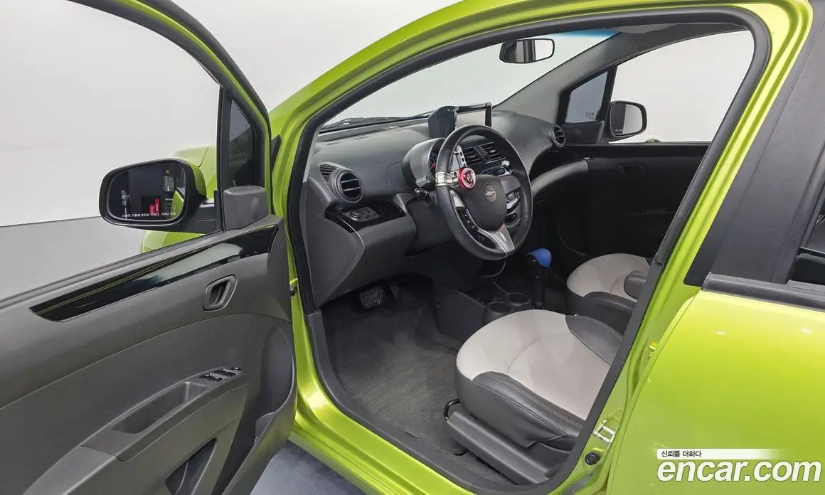 Chevrolet Spark 2012 1.0 автомат (гидро), фото 10 Chevrolet Spark 2012 1.0 автомат (гидро), фото 10