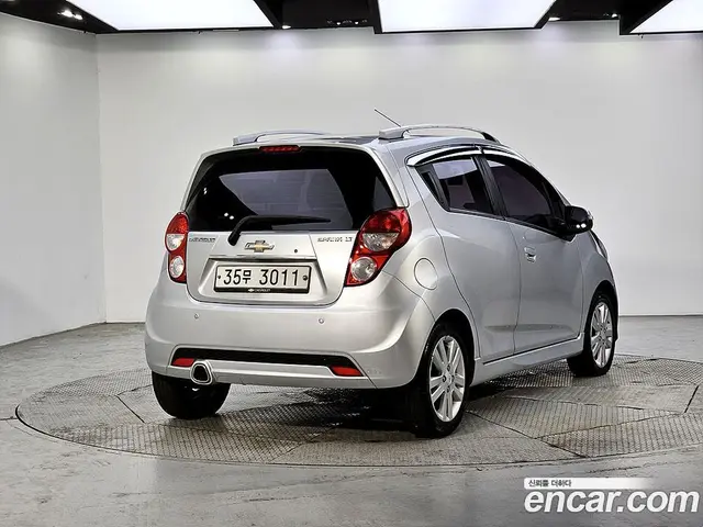 Chevrolet Spark 2013 1.0 автомат (гидро), миниатюра 2