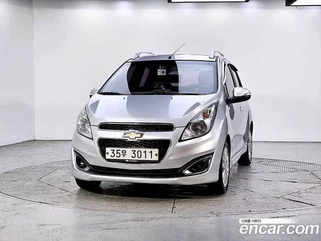 Chevrolet Spark 2013 1.0 автомат (гидро), миниатюра 3