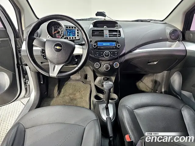 Chevrolet Spark 2013 1.0 автомат (гидро), миниатюра 7