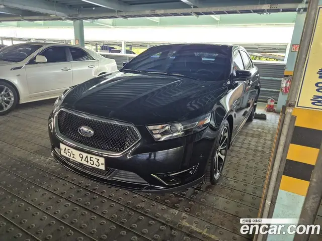 Ford Taurus, 2015, 12 562 км