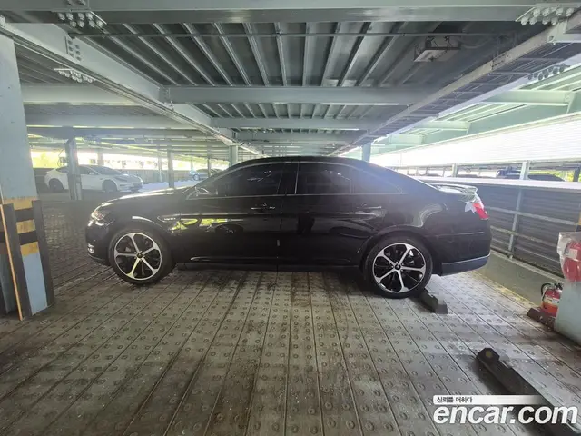 Ford Taurus 2015 3.5 автомат (гидро), миниатюра 11 Ford Taurus 2015 3.5 автомат (гидро), миниатюра 11