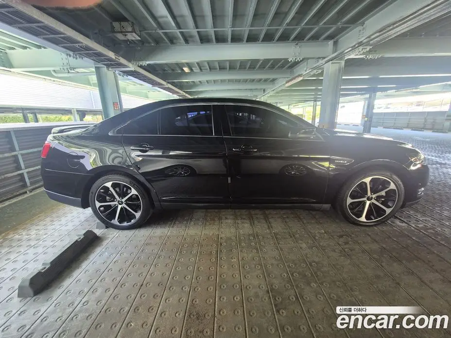 Ford Taurus 2015 3.5 автомат (гидро), фото 13 Ford Taurus 2015 3.5 автомат (гидро), фото 13