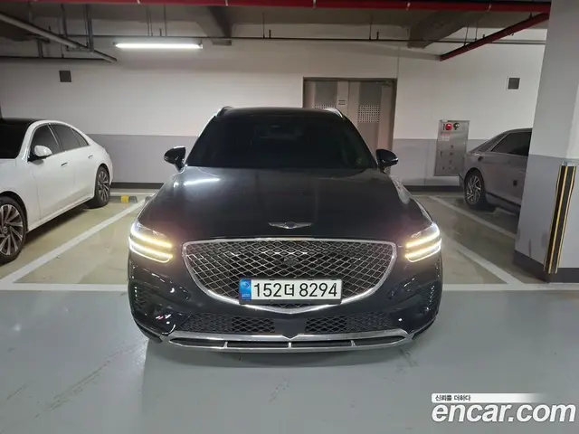 Genesis GV70, 2022, 59 304 км