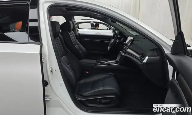 Honda Accord 2018 2.0 автомат (гидро), миниатюра 11 Honda Accord 2018 2.0 автомат (гидро), миниатюра 11