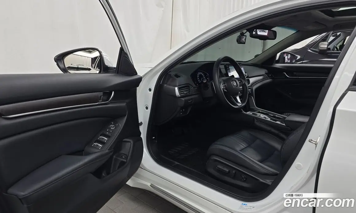 Honda Accord 2018 2.0 автомат (гидро), фото 10 Honda Accord 2018 2.0 автомат (гидро), фото 10