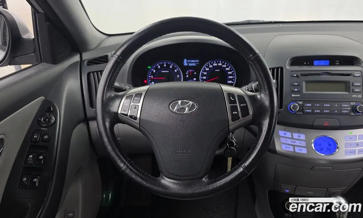 Hyundai Avante 2010 1.6 автомат (гидро), фото 13