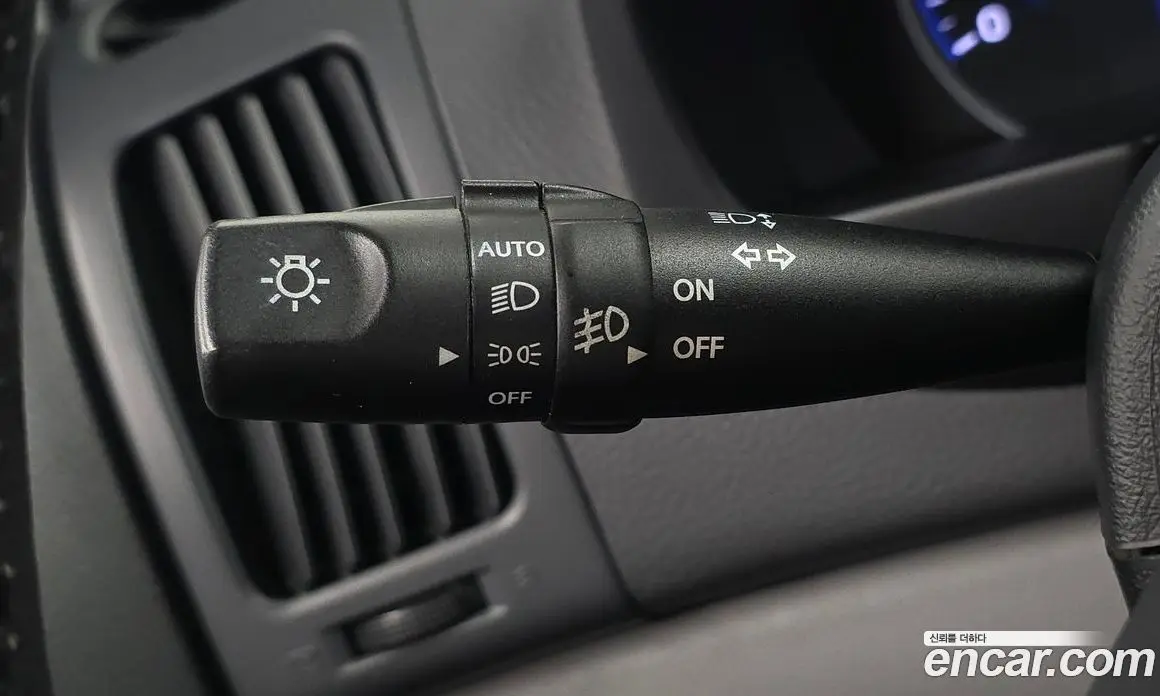 Hyundai Avante 2010 1.6 автомат (гидро), фото 16