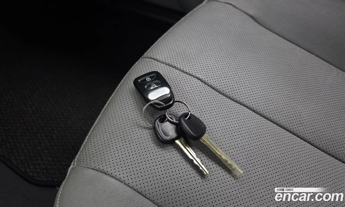 Hyundai Avante 2010 1.6 автомат (гидро), фото 18
