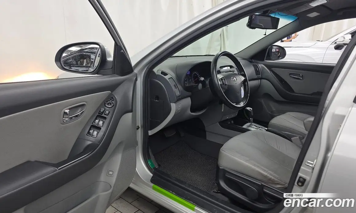 Hyundai Avante 2010 1.6 автомат (гидро), фото 10