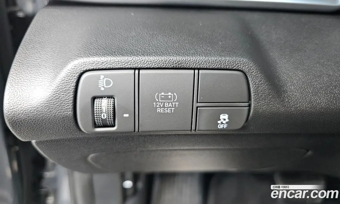 Hyundai Avante 2024 1.6 автомат (гидро), фото 14