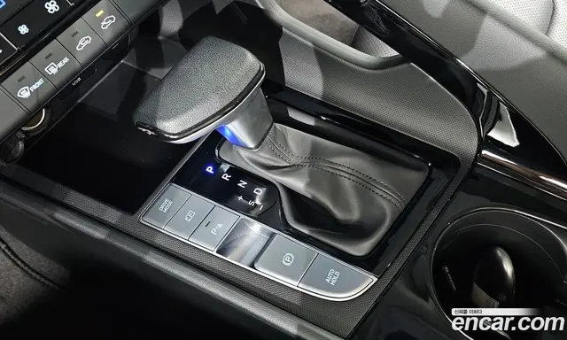 Hyundai Avante 2024 1.6 автомат (гидро), миниатюра 9