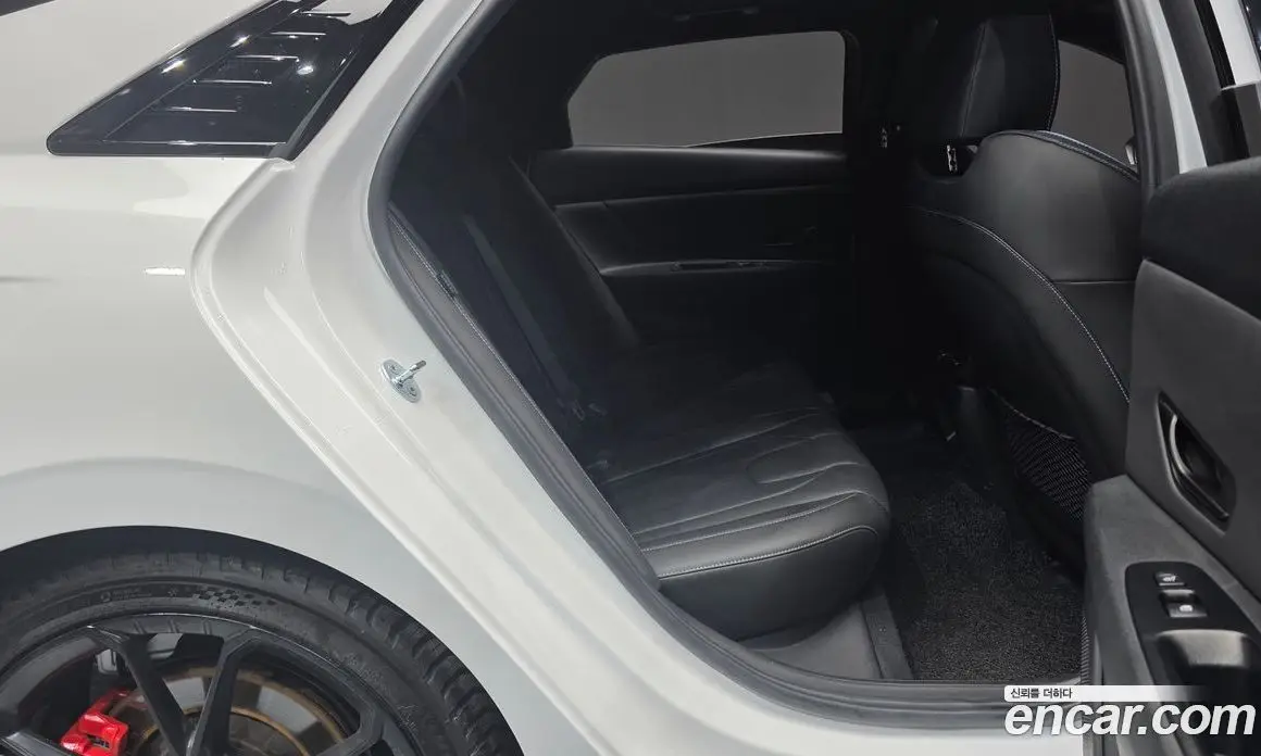 Hyundai Avante 2025 2.0 автомат (гидро), фото 12