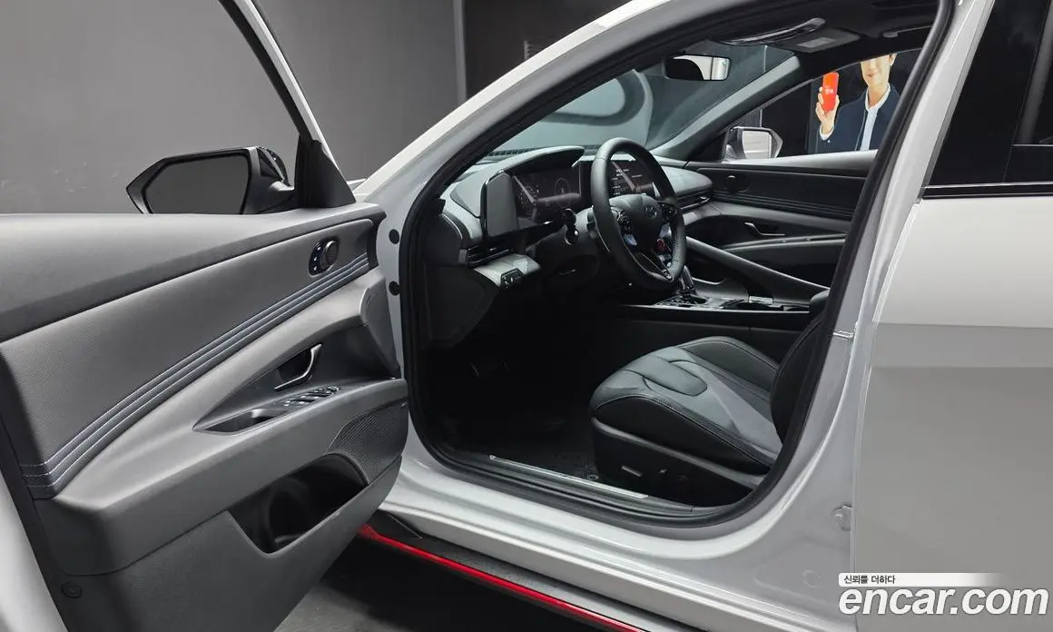 Hyundai Avante 2025 2.0 автомат (гидро), фото 10