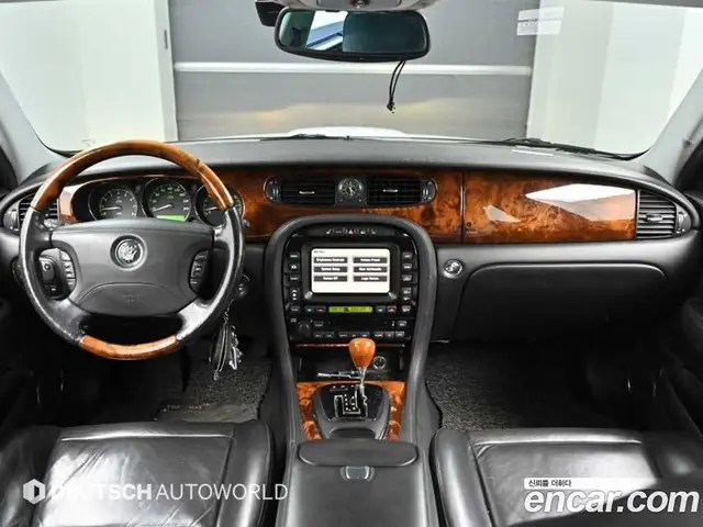 Jaguar XJ-8 2005 3.6 автомат (гидро), миниатюра 7 Jaguar XJ-8 2005 3.6 автомат (гидро), миниатюра 7