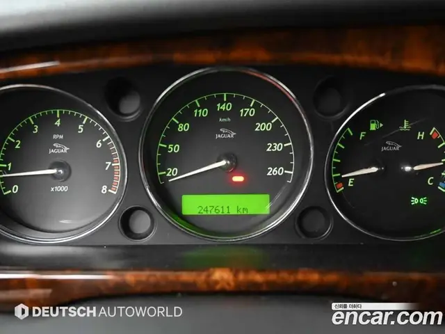 Jaguar XJ-8 2005 3.6 автомат (гидро), миниатюра 8 Jaguar XJ-8 2005 3.6 автомат (гидро), миниатюра 8