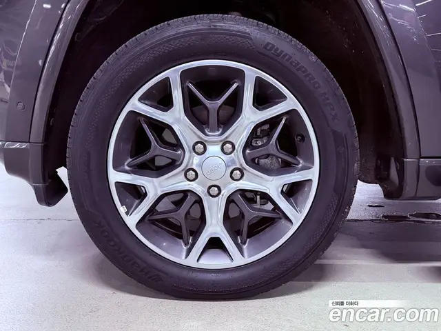 Jeep Cherokee 2019 3.6 автомат (гидро), миниатюра 5 Jeep Cherokee 2019 3.6 автомат (гидро), миниатюра 5