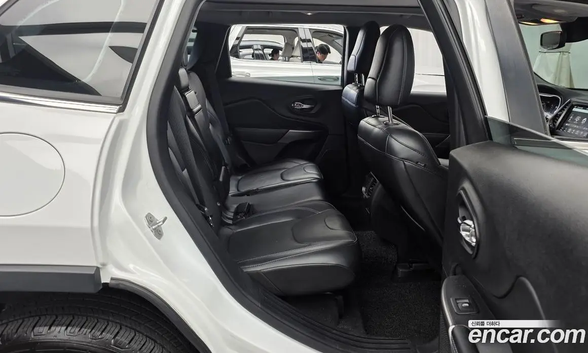 Jeep Cherokee 2019 2.4 автомат (гидро), фото 12