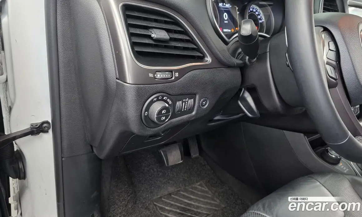 Jeep Cherokee 2019 2.4 автомат (гидро), фото 17