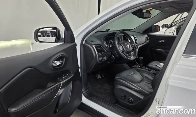 Jeep Cherokee 2019 2.4 автомат (гидро), миниатюра 10