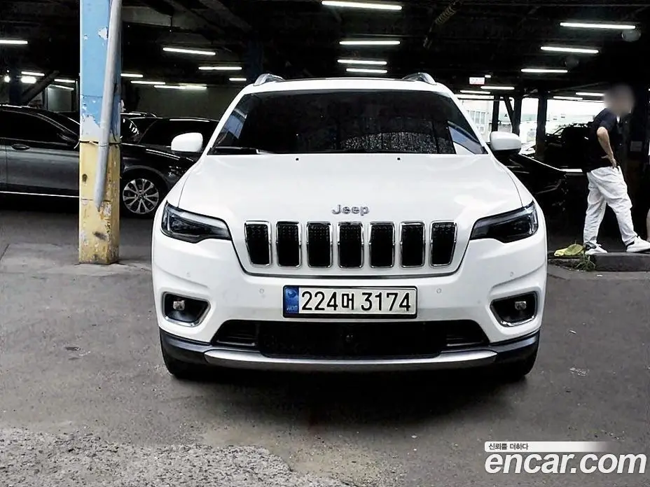 Jeep Cherokee 2021 2.4 автомат (гидро), фото 1 Jeep Cherokee 2021 2.4 автомат (гидро), фото 1