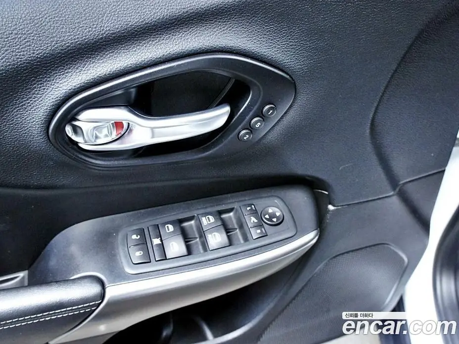 Jeep Cherokee 2021 2.4 автомат (гидро), фото 12 Jeep Cherokee 2021 2.4 автомат (гидро), фото 12