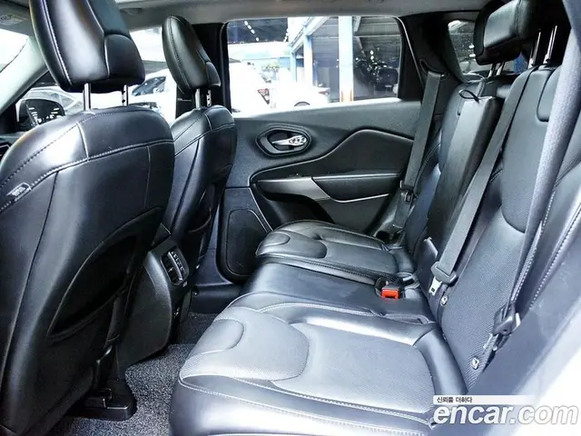 Jeep Cherokee 2021 2.4 автомат (гидро), миниатюра 6 Jeep Cherokee 2021 2.4 автомат (гидро), миниатюра 6