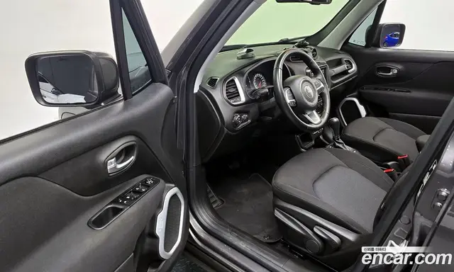 Jeep Renegade 2021 2.4 автомат (гидро), миниатюра 11
