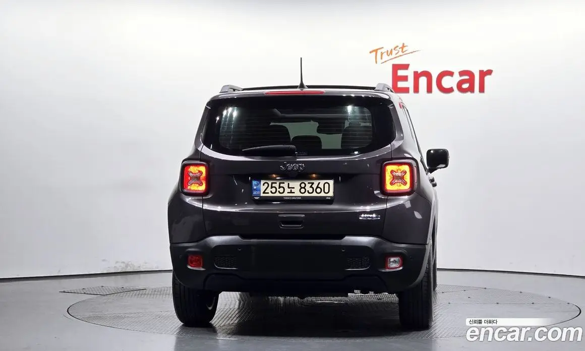 Jeep Renegade 2021 2.4 автомат (гидро), фото 4