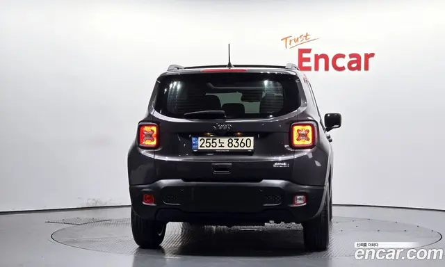 Jeep Renegade 2021 2.4 автомат (гидро), миниатюра 4
