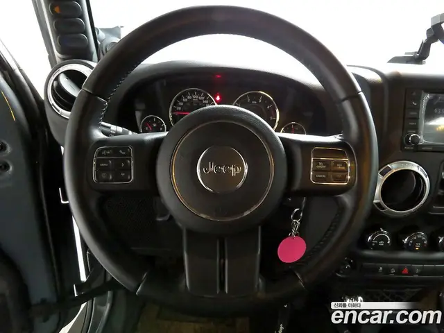 Jeep Wrangler 2014 2.8 автомат (гидро), миниатюра 8