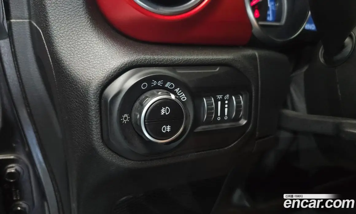 Jeep Wrangler 2021 2.0 автомат (гидро), фото 16 Jeep Wrangler 2021 2.0 автомат (гидро), фото 16