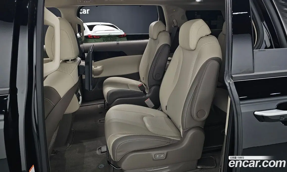 Kia Carnival 2025 3.5 автомат (гидро), фото 12 Kia Carnival 2025 3.5 автомат (гидро), фото 12