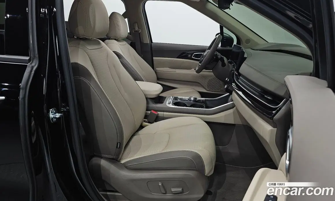 Kia Carnival 2025 3.5 автомат (гидро), фото 10 Kia Carnival 2025 3.5 автомат (гидро), фото 10