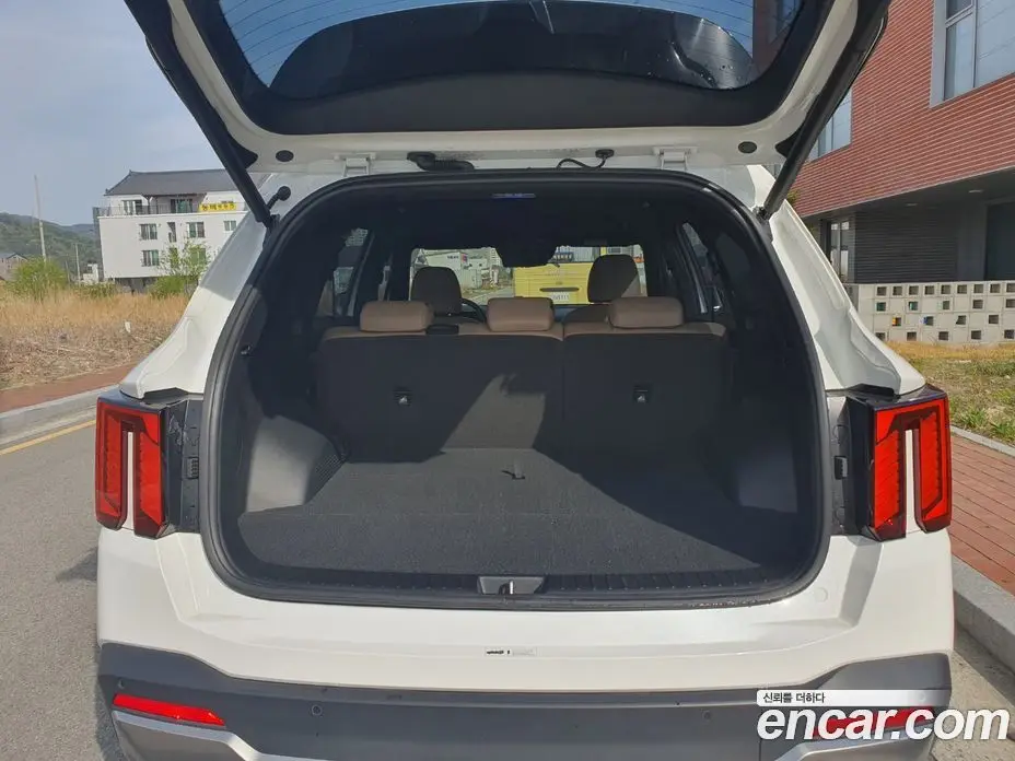 Kia Sorento 2024 1.6 автомат (гидро), фото 13 Kia Sorento 2024 1.6 автомат (гидро), фото 13