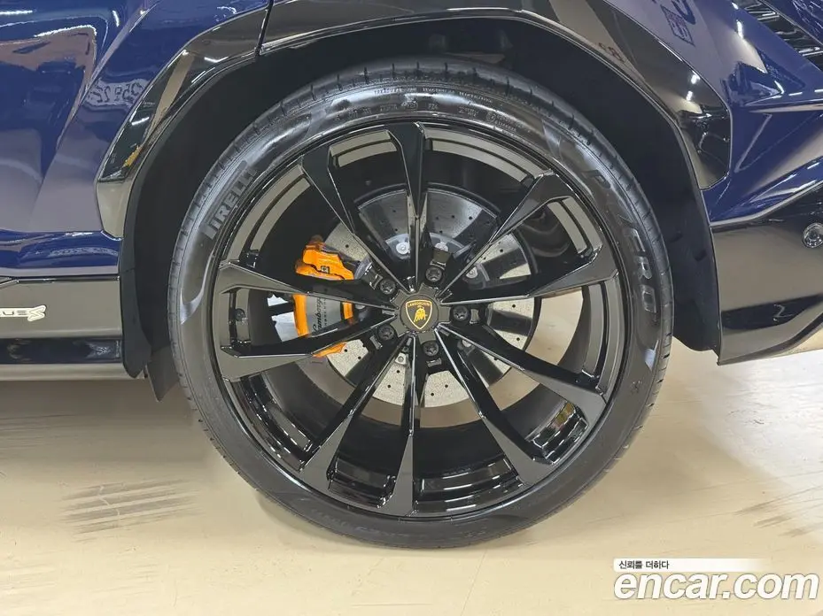 Lamborghini Urus 2024 4.0 автомат (гидро), фото 7 Lamborghini Urus 2024 4.0 автомат (гидро), фото 7