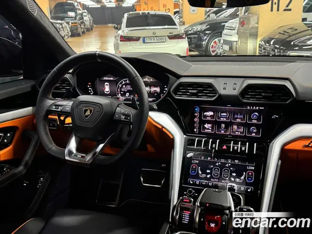 Lamborghini Urus 2024 4.0 автомат (гидро), миниатюра 10 Lamborghini Urus 2024 4.0 автомат (гидро), миниатюра 10