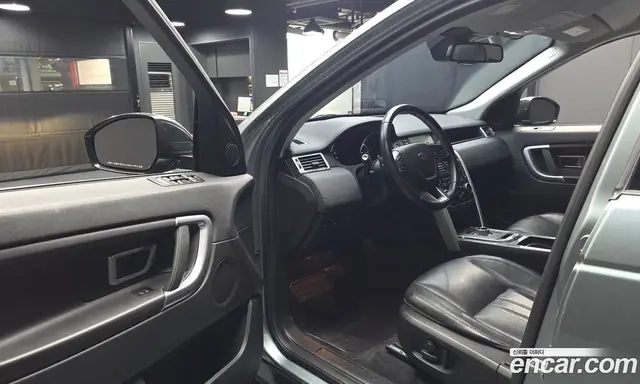 Land Rover Discovery Sport 2016 2.0 автомат (гидро), миниатюра 10 Land Rover Discovery Sport 2016 2.0 автомат (гидро), миниатюра 10