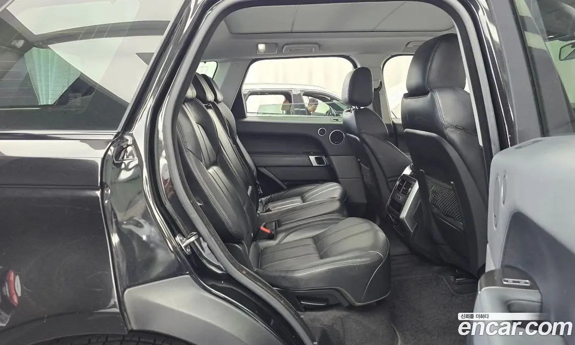 Land Rover Range Rover Sport 2015 3.0 автомат (гидро), фото 12 Land Rover Range Rover Sport 2015 3.0 автомат (гидро), фото 12