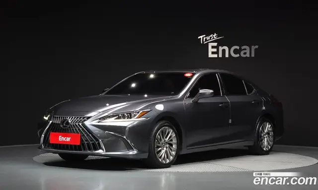 Lexus ES, 2023, 68 411 км